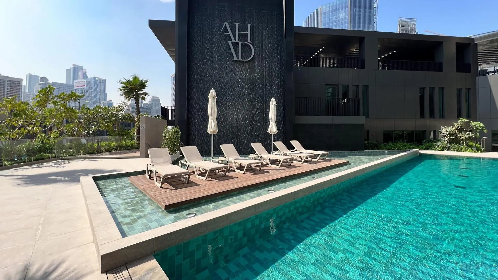 Frank Porter - Ahad Residences Dubai United Arab Emirates