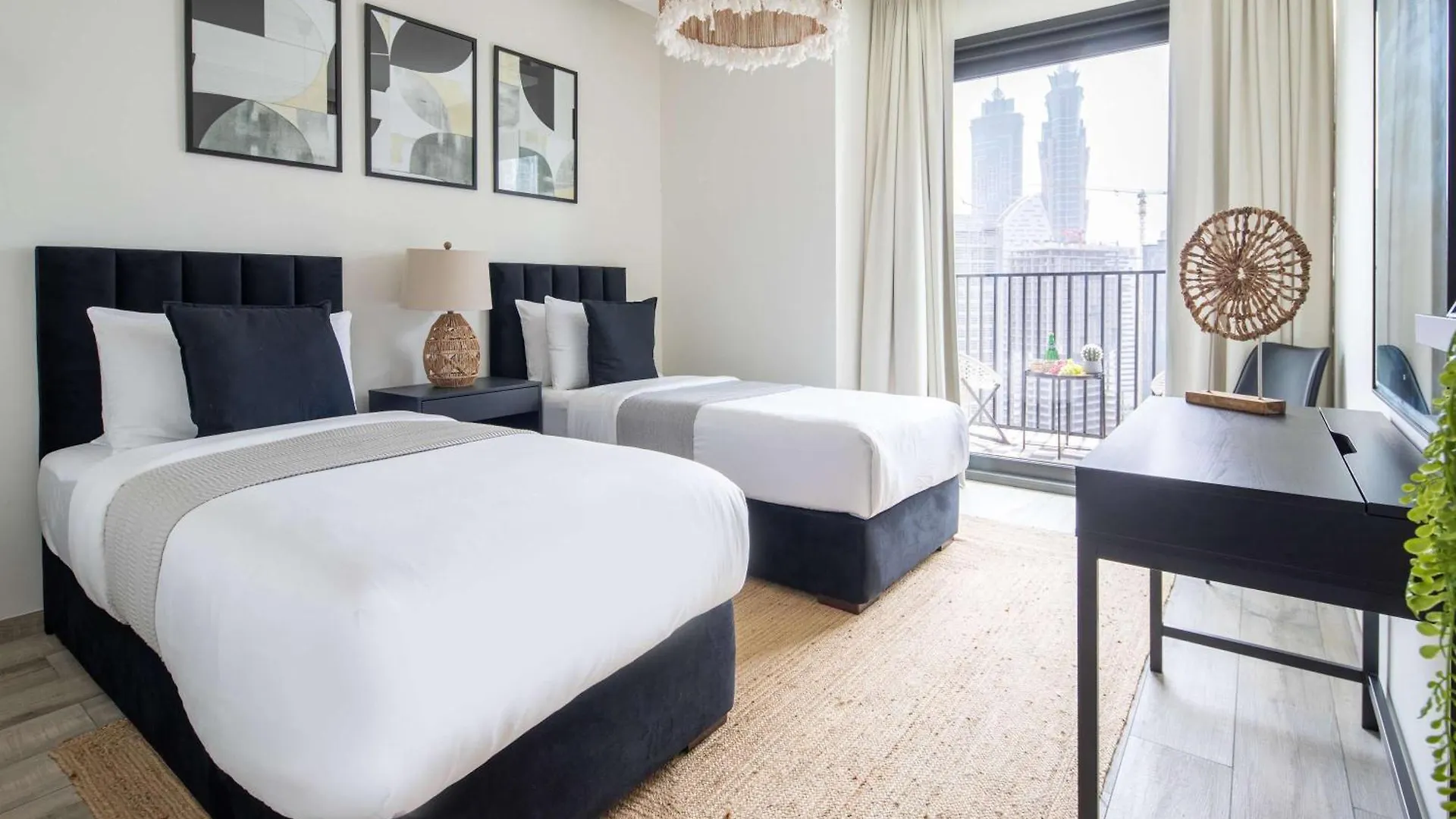 Frank Porter - Ahad Residences Dubai Apartment